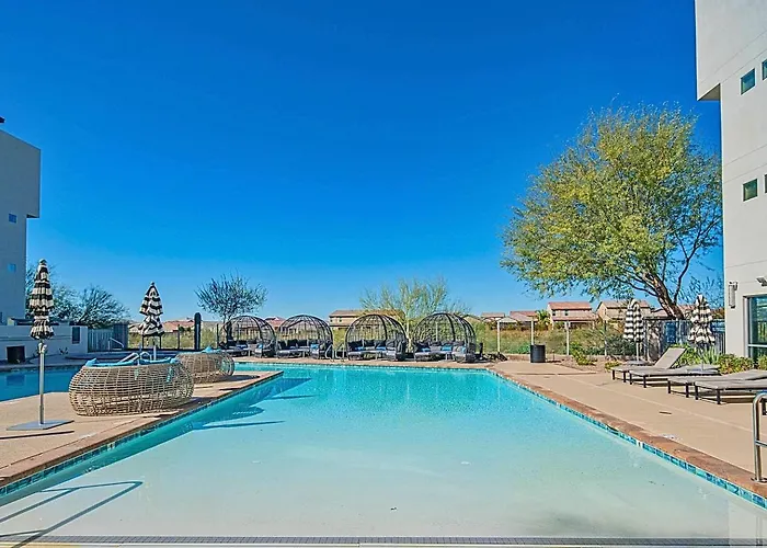 Golf & Shops Outdoor Games Heated Pool