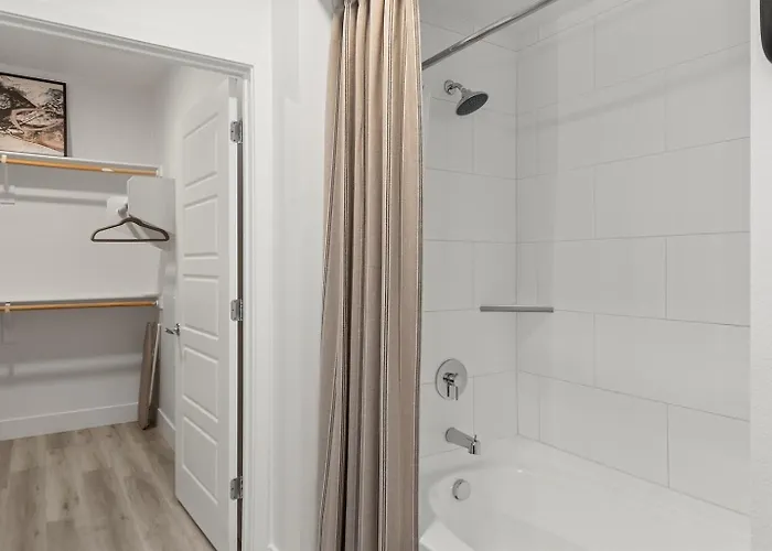 Golf & Shops Outdoor Games Heated Pool Apartament Scottsdale